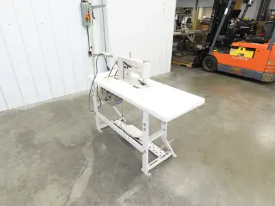 Eagle Huei Hwang Industrial Sewing Machine 120V Bottom Feed Zigzag