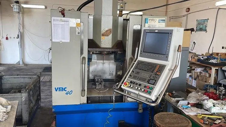 Used 2005 STROJTOS LIPNÍK VMC 40 Vertical Machining Centers CZ | Amaron s.r.o. #1331906