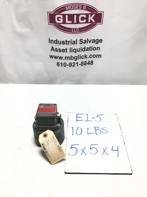 VSE VS0.1GPO12V Gear Flow Meter 10-28VDC