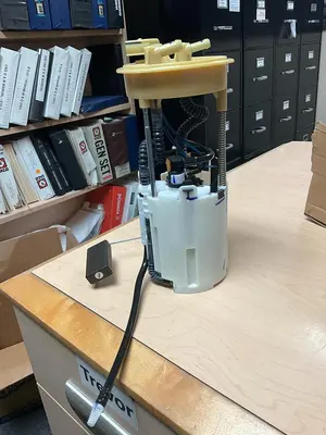 BOSCH FUEL PUMP PN:  0580303038