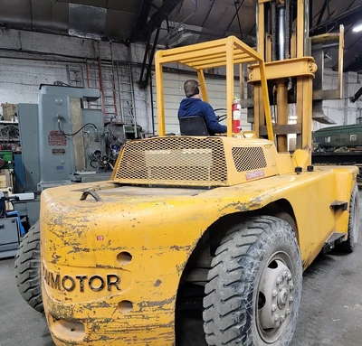 USED TOWMOTOR B20-25