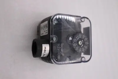 Krom Schroder DG10T Pressure Switch 0.4-4.0 IN WC 1.0-10 BAR STOCK H428A