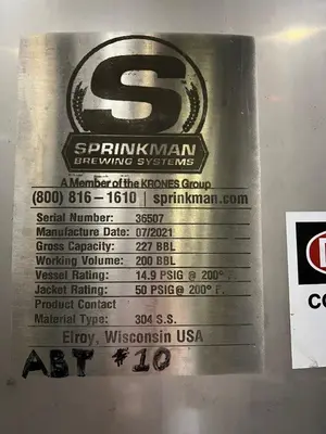 SPRINKMANBREWINGSYSTEMS(KRONES) _UNKNOWN_ Tank S/S -6000 To 9999 Gal. (H=height, L=length) | Perry Equipment (3)