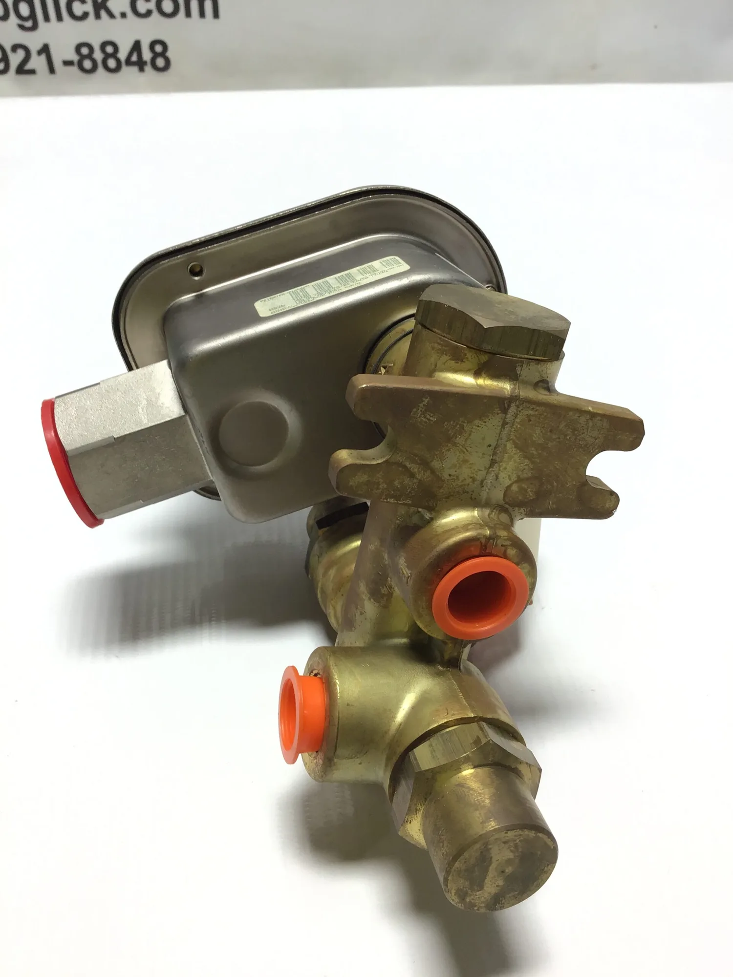 Asco K2063806RF Red Hat Solenoid & Air Operated Valve 3/8″ NPT 120V 60Hz 20Watts