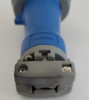 NEW Hubbell 420P9W