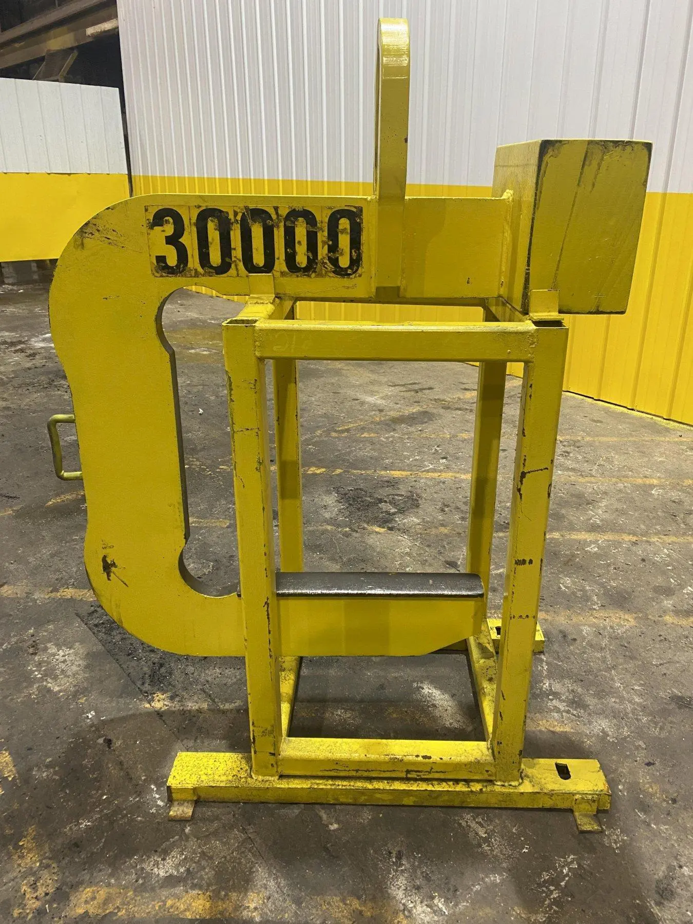 30,000 LBS X 36" WIDE BUSHMAN C-HOOK COIL LIFT: STOCK #18675