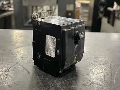 NEW SQUARE D QOB350