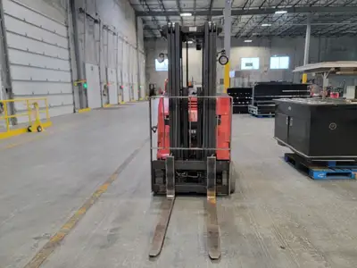USED RAYMOND 425-C40TT