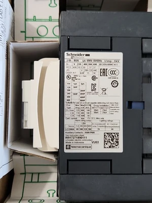 New | in-Stock Schneider Electric LC1D65AB7 Circuit Breakers | J&J Industrial Supply #500342