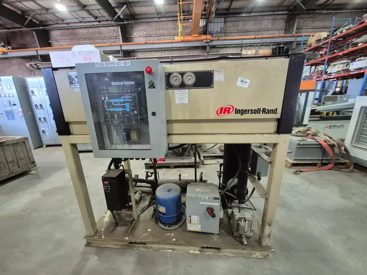 Used INGERSOLL-RAND PET1500-W5-VSD-CC Parts (Hydraulics and Pneumatics) British Columbia CA | Lenmark #1426177