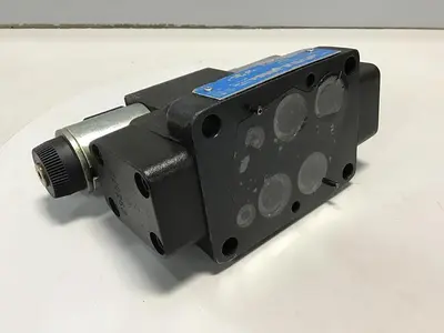 USED VICKERS DG4V-3S-6C-M-U-HL7-60-EN490-B13