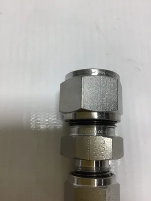 Hoke Gyrolok  8RU6316HPS-90 Tube Fittings (5 pcs)