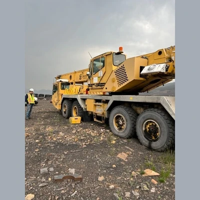 USED 1992 GROVE AT700B