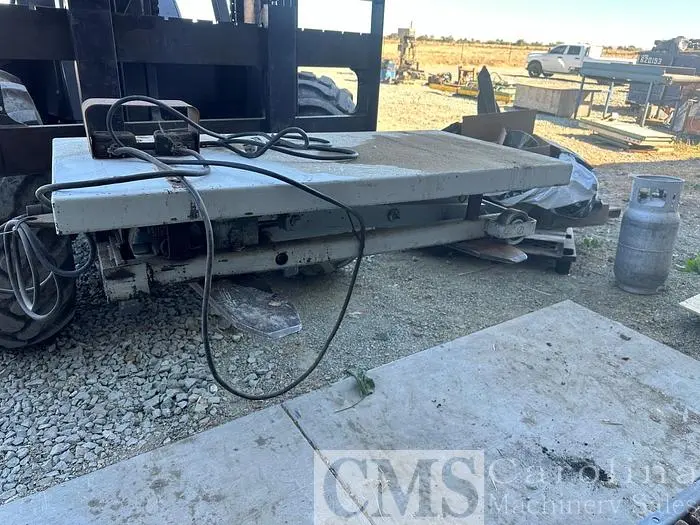 Used UNKNOWN 2000 LB SCISSOR LIFT TABLE Sawmill Material Handling North Carolina US | CAROLINA MACHINERY SALES #422249