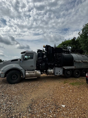 2020 TRUVAC HXX Hydro Excavator | VacSource (1)
