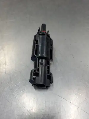 Suncon F4C-38L Photovoltaic FuseHolder, E364333. 4E-2