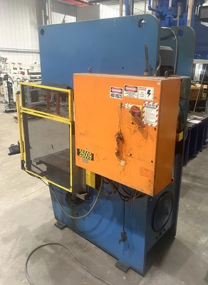 Used 2002 MULTIPRESS MULTIPRESS FMS-100 PRESS C-Frame Presses Michigan US | Alma Machinery #1493649