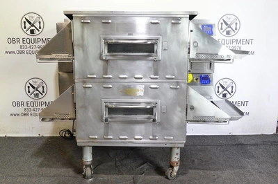 MIDDLEBY MARSHALL DOUBLE STACK NATURAL GAS SPLIT BELT PIZZA CONVEYOR OVEN MODEL PS636G (R TO L)