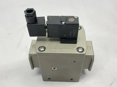 AV5000-N06-5DZ | SMC  Pneumatic Soft Start Valve 3/4" Ports - New Other