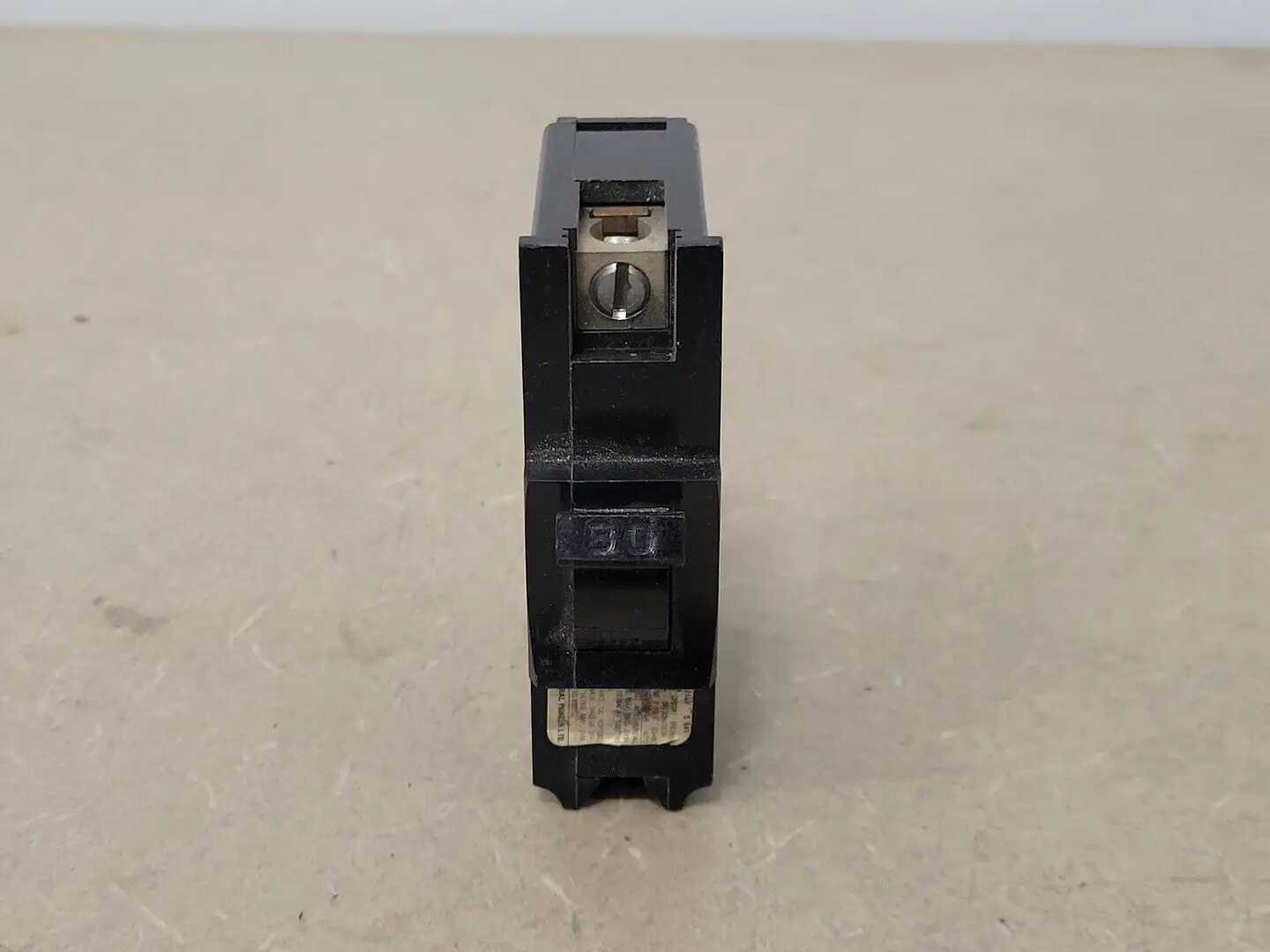 30 Amp, 1 Pole, 120/240 volts Circuit Breaker