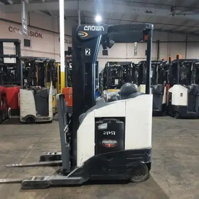 USED 2016 CROWN RR5725-45