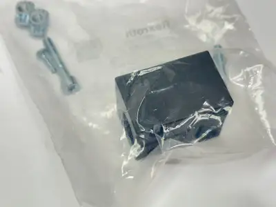 3842557602, 3 842 557 602 | Bosch Rexroth 3842557602 Switch Bracket SH 2/U - New