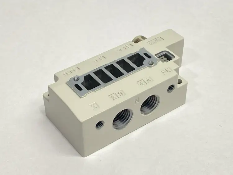 Used SMC PNEUMATIC SOLENOID VALVE BASE UNIT Solenoid Valves | Maverick Industrial Sales #1107232