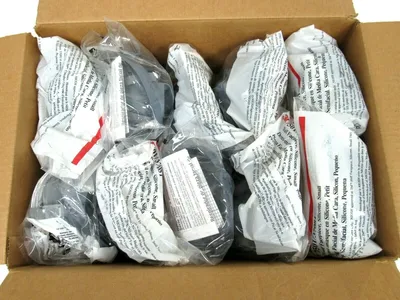 NEW CASE OF 10EA 3M 7501/37081 HALF FACEPIECE RESPIRATOR SMALL