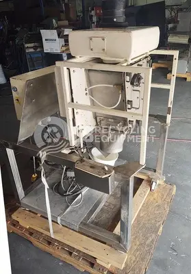 USED SAFELINE METAL DETECTOR