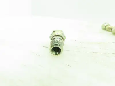 Eaton Weatherhead 9205x2x2 Female Swivel Adapter 1/8" NPSM x 1/8" MNPT Lot of 30