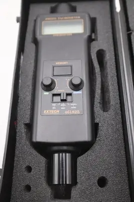 Extech 461825 Stroboscope/Tachometer - STOCK GF354