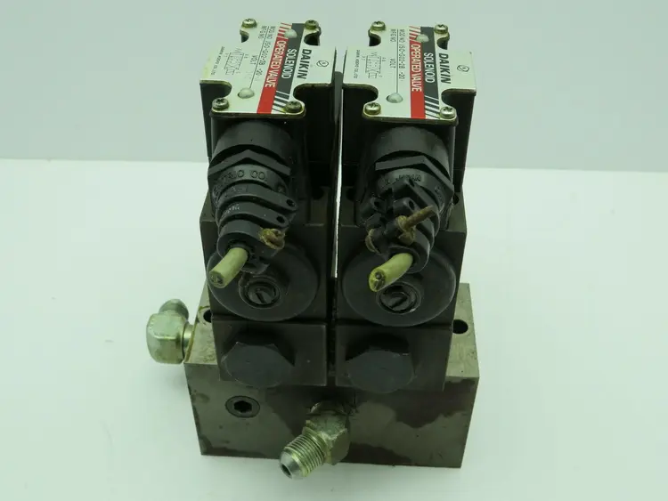 Used DAIKIN _UNKNOWN_ Valves/Fittings | Arrow Industrial #627345