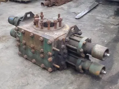 USED SHAFFER 7 1/16" 3M DOUBLE RAM BOP