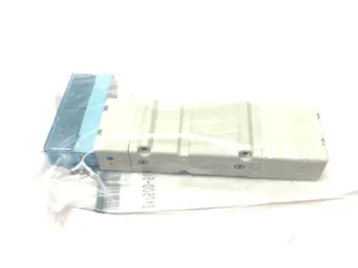 SMC SY7500-5U1 Solenoid Valve 4/5 Port - New