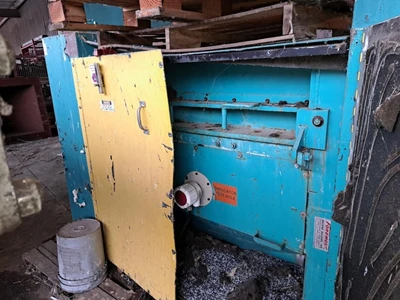USED FOREMOST 30"  X  45"