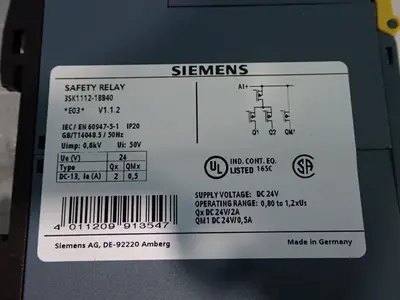 NEW SIEMENS 3SK11121BB40