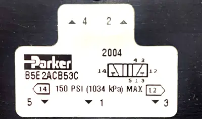 NEW PARKER B5E2ACB53C SOLENOID VALVE 3/8 2 POS. 120V