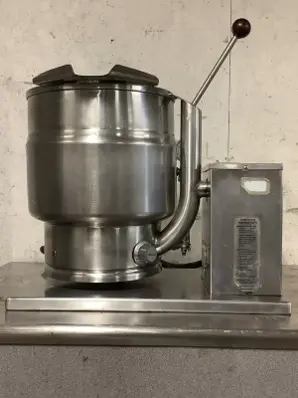 152-0700 Groen 20 Quart Countertop Tilting Kettle