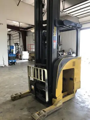 USED 2012 YALE NR045EA