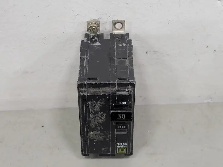 Used SQUARE D QOB230 Switchgears British Columbia CA | Lenmark #244496