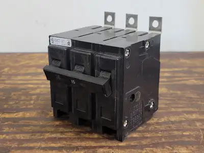 Used EATON BAB3015H Switchgears British Columbia CA | Lenmark #238475