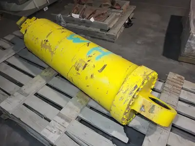 USED KOMATSU EL4831