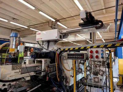Used 2016 WOOJIN SELEX TH 350S Injection Molding Machines CZ | Amaron s.r.o. #1323811