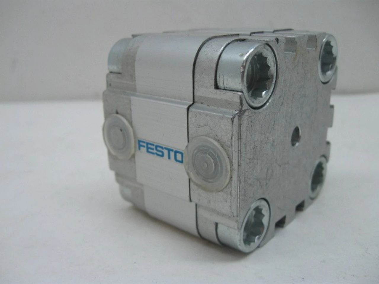 USED FESTO ADVU-40-5-P-A