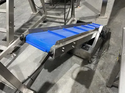 Incline Cleated Take-Away Conveyor