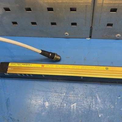USED Omron F3SJ-A0635P20-L
