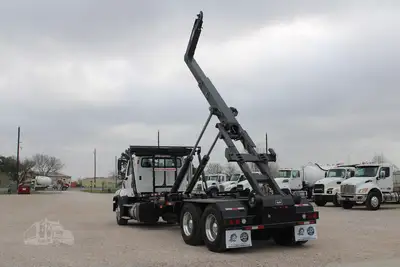 Used 2017 FREIGHTLINER 114SD Hooklifts & Roll-Offs Texas US | Roll Off Truck World #1491802