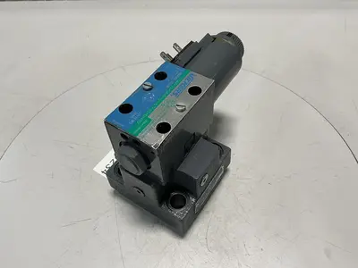 USED VICKERS DG4V-3S-2A-M-U-HL7-60-EN490