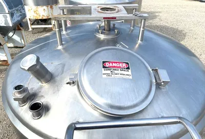 . 1000 Gallon Sanitary Stainless Steel Tank TANKS / KETTLES | EcReCon Inc (5)