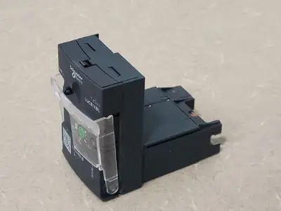 NEW SCHNEIDER ELECTRIC LUCB1XBL